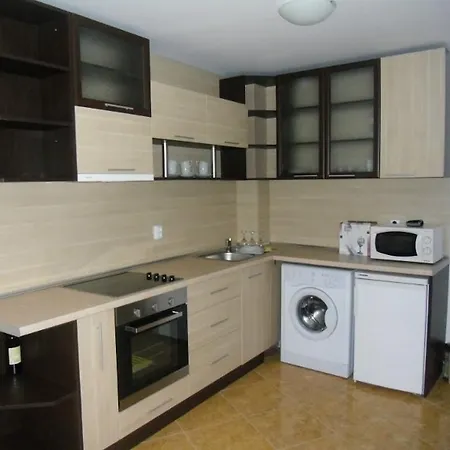 Apartment Lotos Elena's *